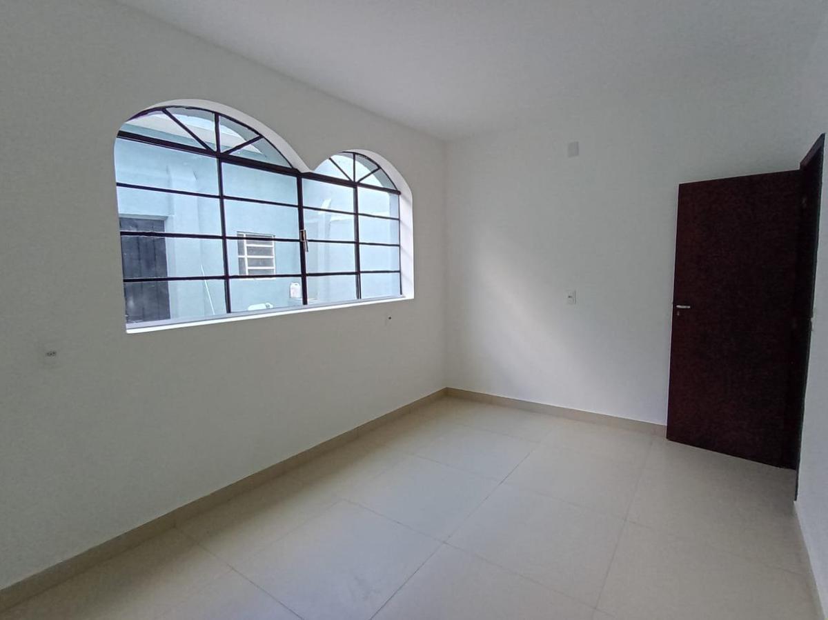 Casa Comercial, Santa Cruz, 0 Quarto, 0 Vaga