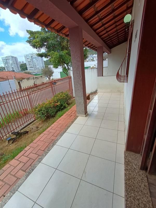 Casa, Castelo, 4 Quartos, 4 Vagas, 2 Suítes