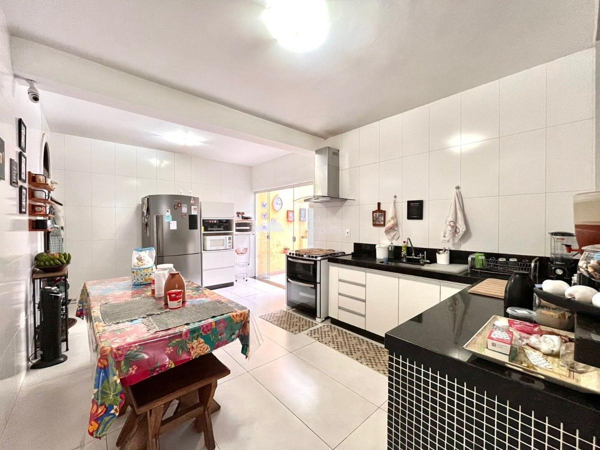 Casa, Liberdade, 5 Quartos, 4 Vagas, 2 Suítes