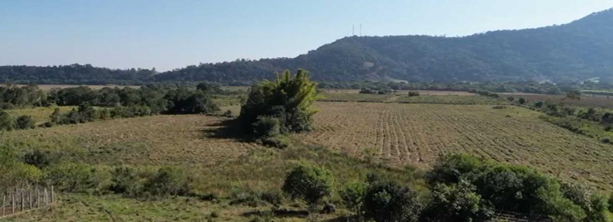 Fazenda, Zona Rural, 2 Quartos, 0 Vaga, 2 Suítes