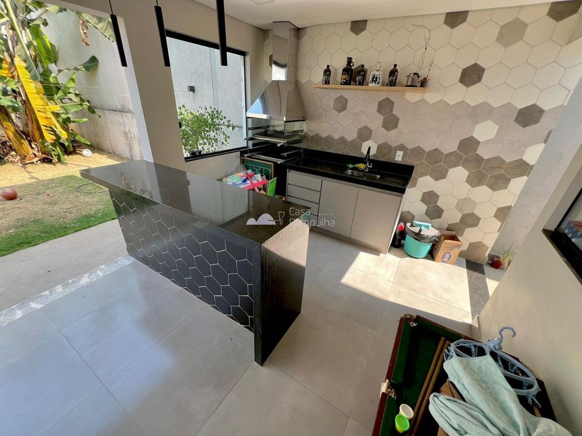 Casa, Planalto, 3 Quartos, 4 Vagas, 1 Suíte