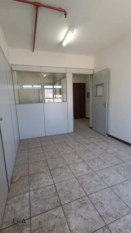 Sala, Centro, 0 Quarto, 0 Vaga