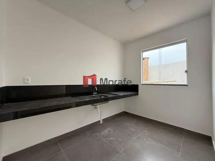 Casa, Santa Branca, 3 Quartos, 2 Vagas, 1 Suíte