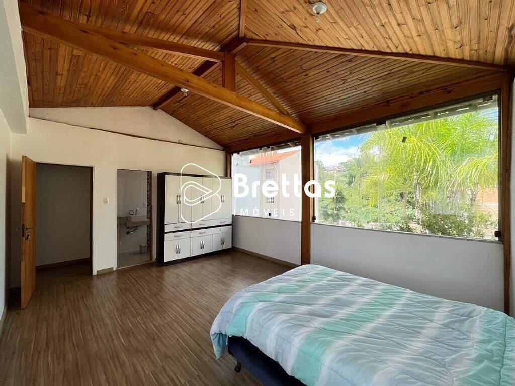 Casa, Centro, 5 Quartos, 2 Vagas, 4 Suítes