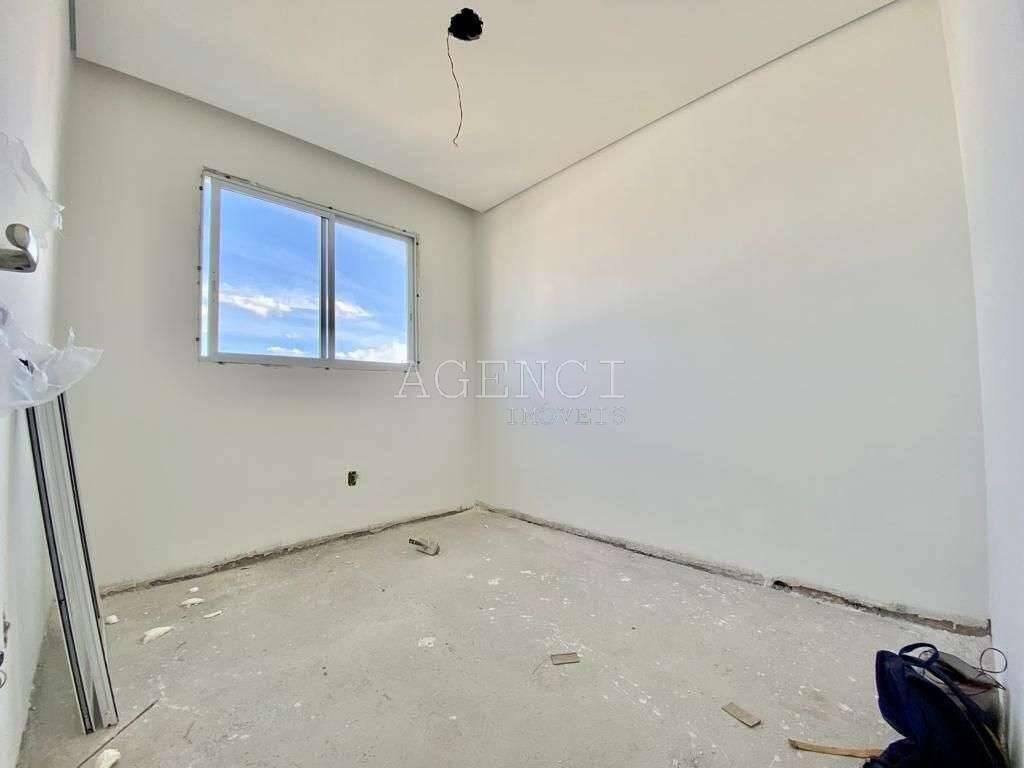 Apartamento, Cabral, 5 Quartos, 0 Vaga, 2 Suítes