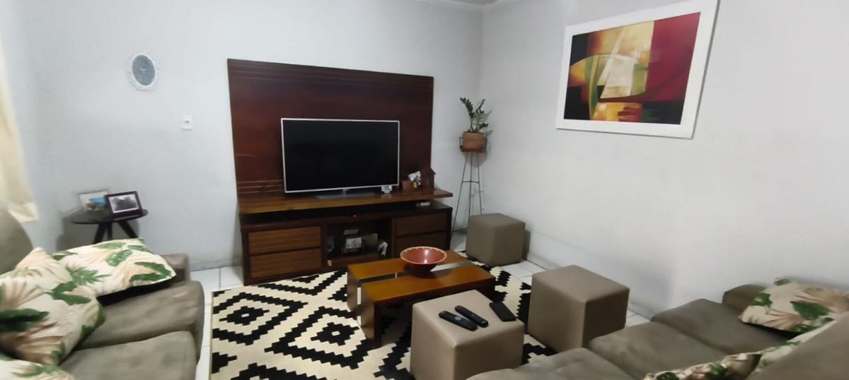 Casa, Nova Floresta, 5 Quartos, 4 Vagas, 2 Suítes