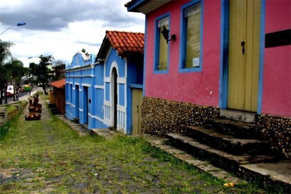 Casa, Colonial, 4 Quartos, 4 Vagas, 1 Suíte