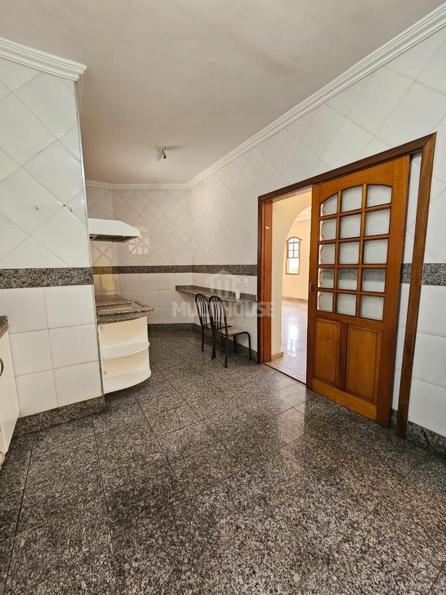 Casa, Santa Branca, 3 Quartos, 0 Vaga, 1 Suíte