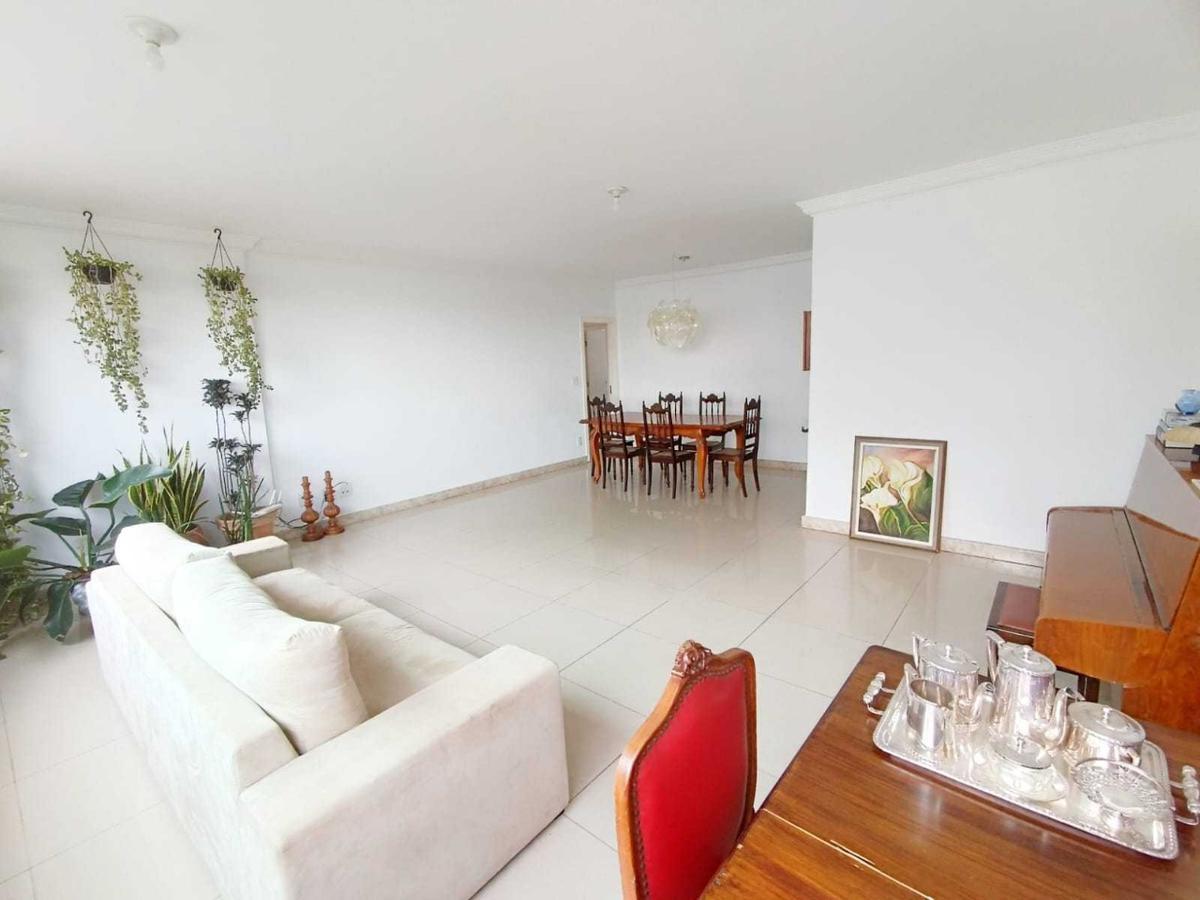 Apartamento, Jaraguá, 4 Quartos, 3 Vagas, 2 Suítes