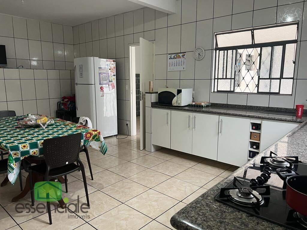 Casa, Novo Eldorado, 3 Quartos, 4 Vagas