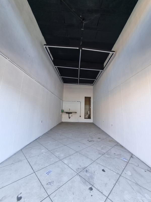 Andar, Santa Cruz Industrial, 0 Quarto, 0 Vaga