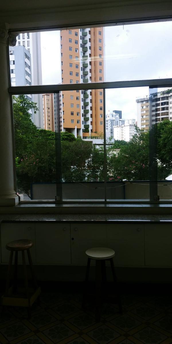Casa Comercial, Funcionários, 0 Quarto, 10 Vagas