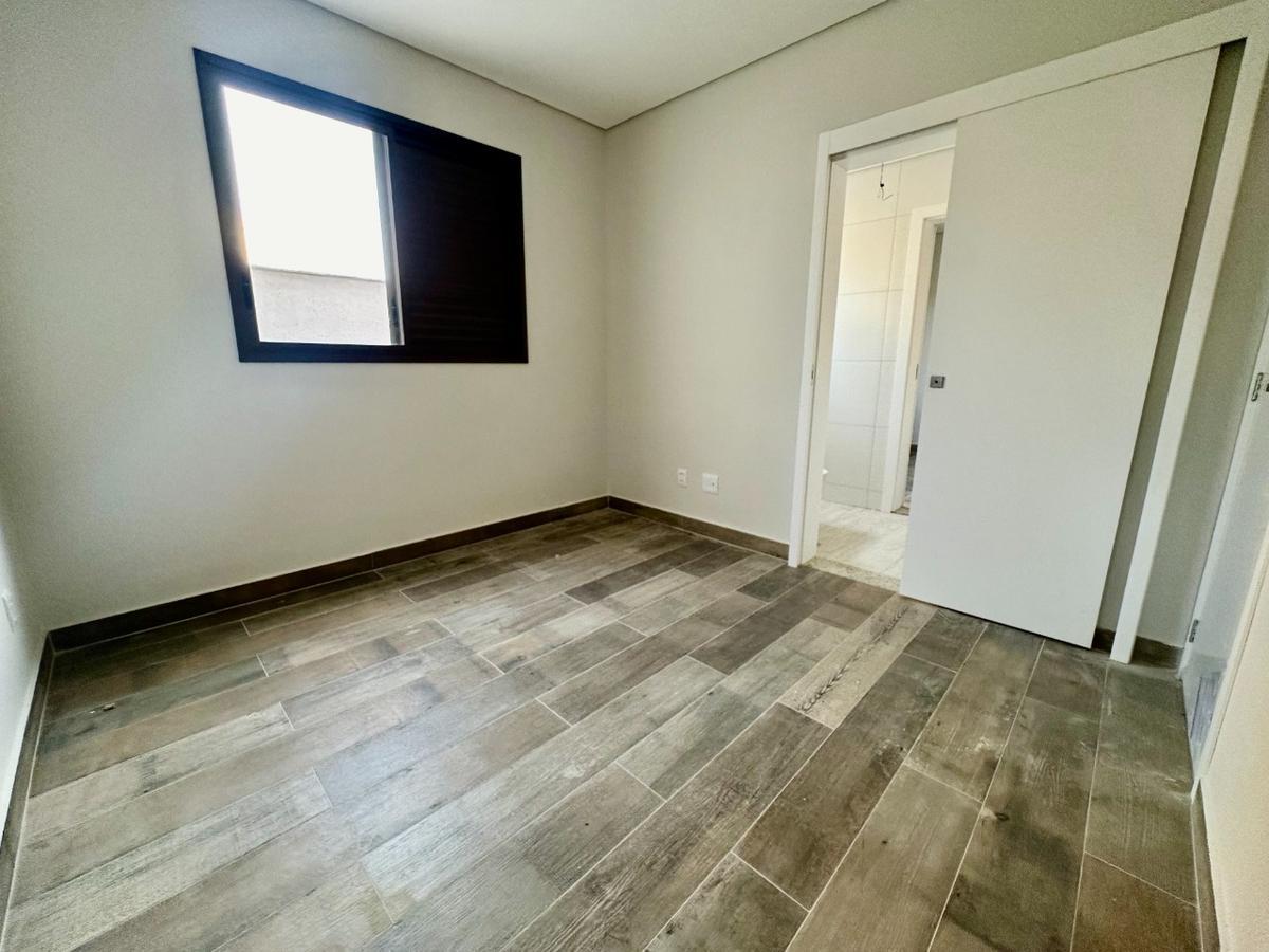 Apartamento, Jaraguá, 4 Quartos, 3 Vagas, 4 Suítes