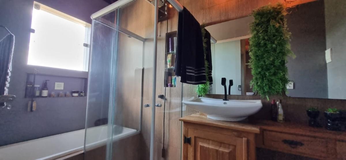 Casa, Jardim Imperial, 3 Quartos, 2 Vagas, 1 Suíte