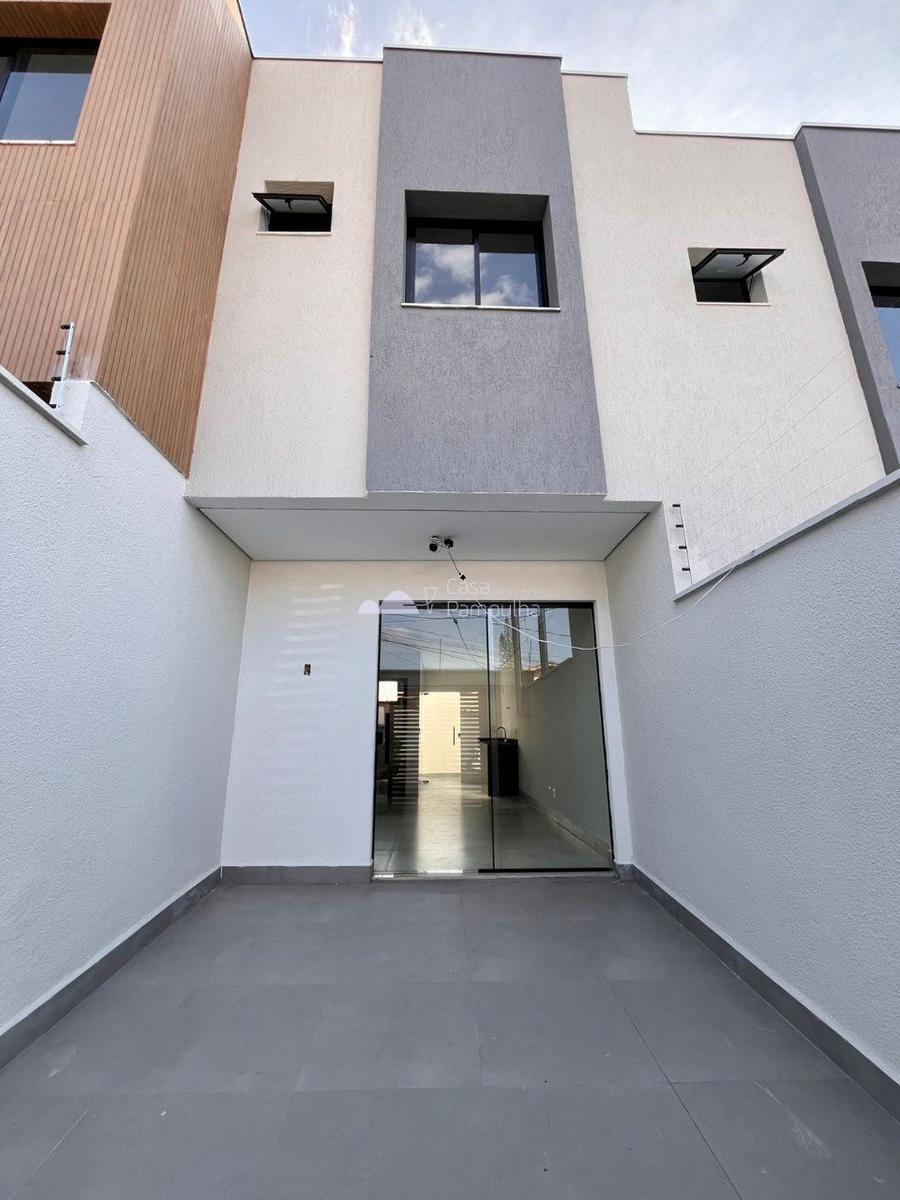 Casa, Planalto, 2 Quartos, 1 Vaga, 2 Suítes