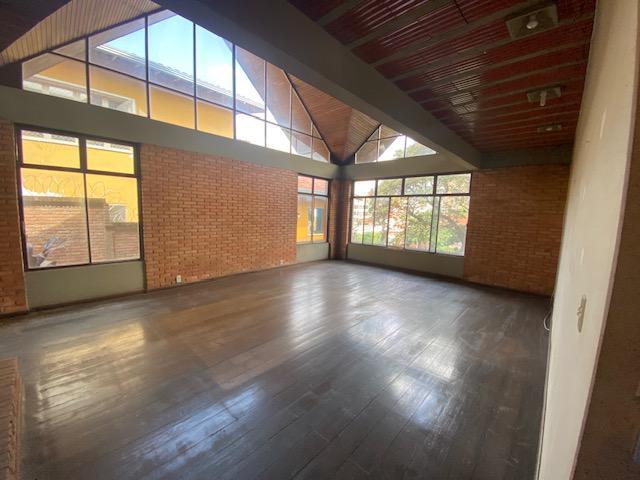 Casa, São José, 4 Quartos, 6 Vagas, 1 Suíte