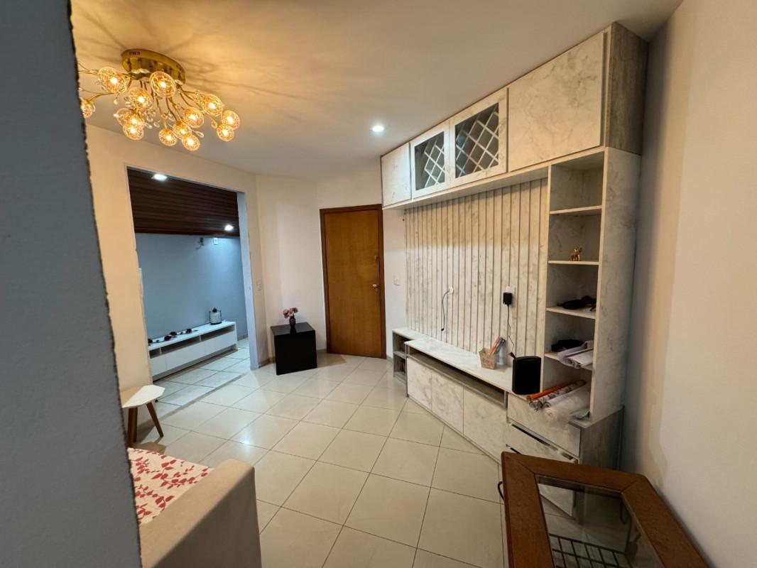 Apartamento, Sagrada Família, 2 Quartos, 1 Vaga, 1 Suíte