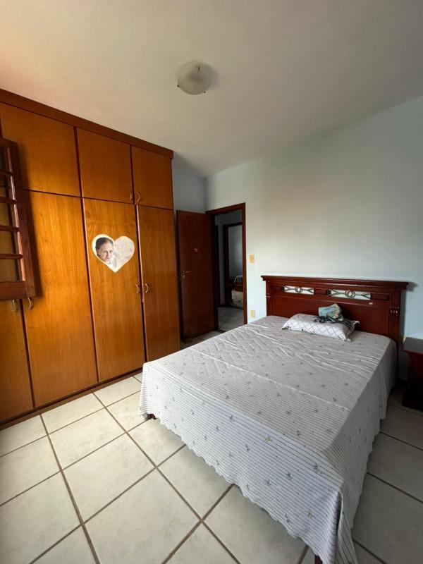 Casa, Castelo, 6 Quartos, 4 Vagas, 3 Suítes