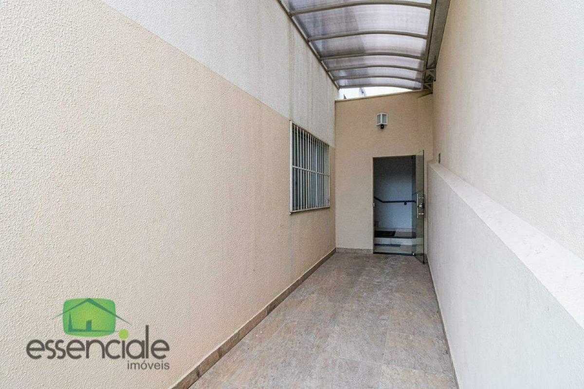Apartamento, Europa, 2 Quartos, 1 Vaga