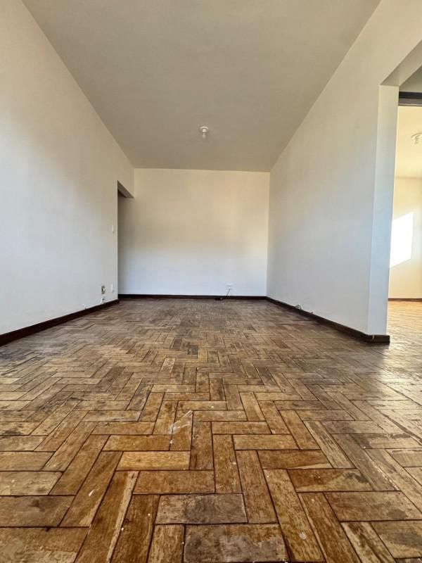 Apartamento, Sagrada Família, 2 Quartos, 1 Vaga