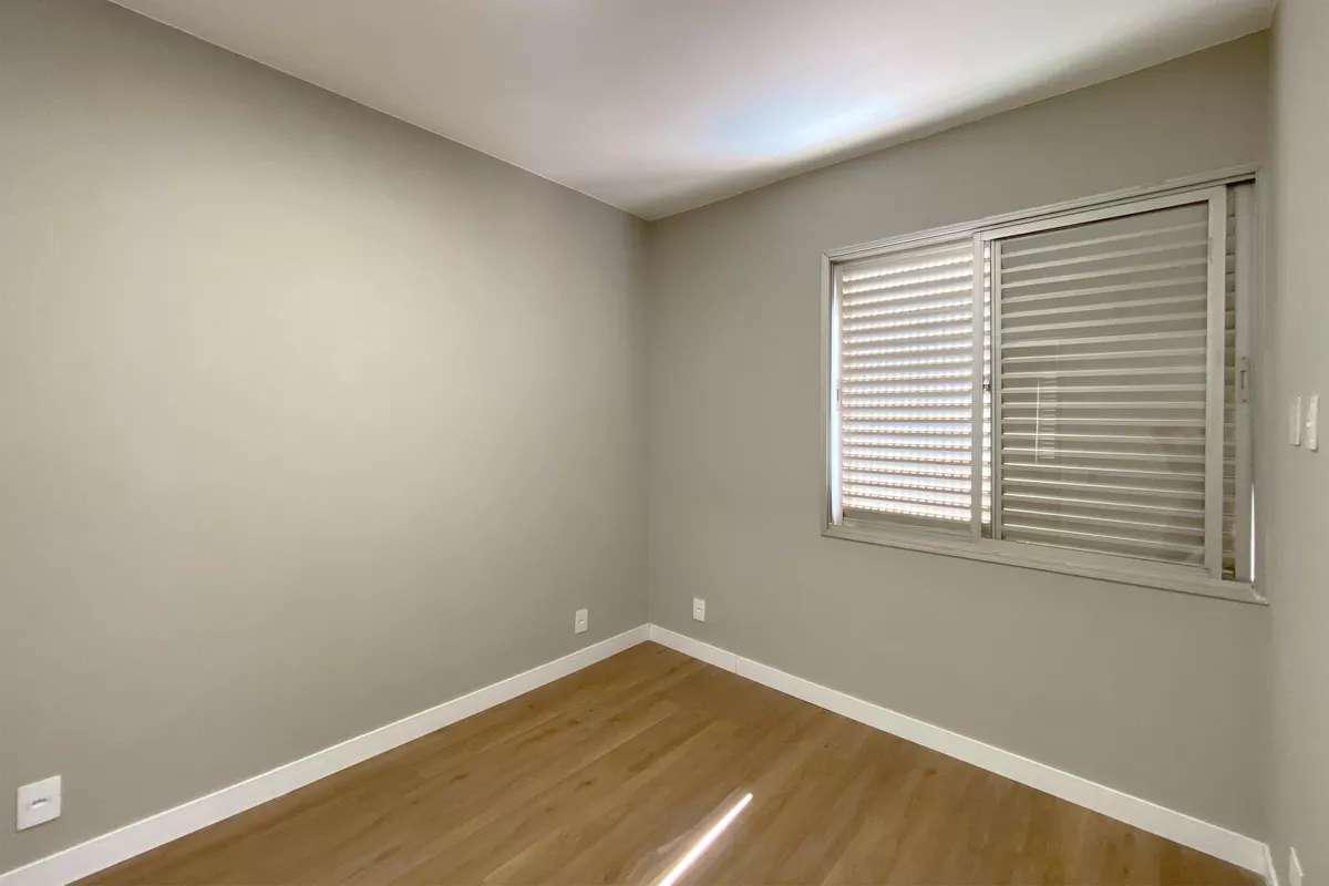 Apartamento, Vila Paris, 2 Quartos, 2 Vagas, 2 Suítes