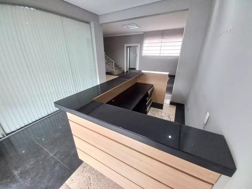 Casa Comercial, Prado, 0 Quarto, 9 Vagas