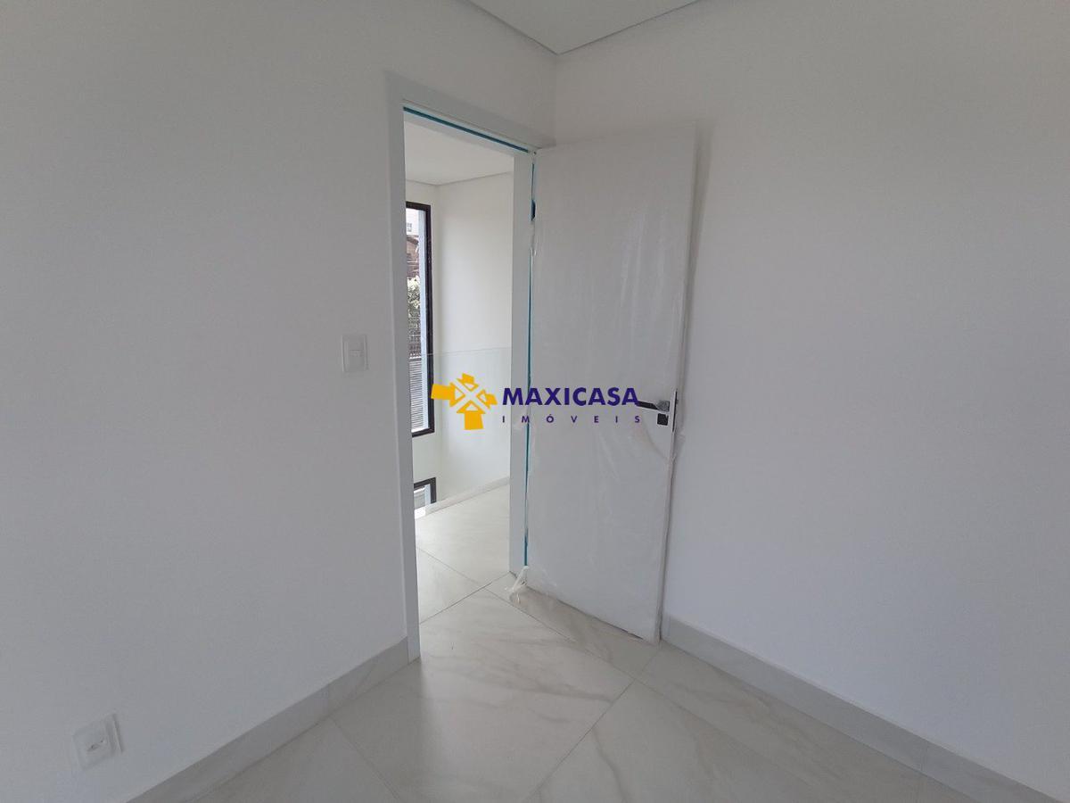 Casa, Planalto, 3 Quartos, 2 Vagas, 1 Suíte