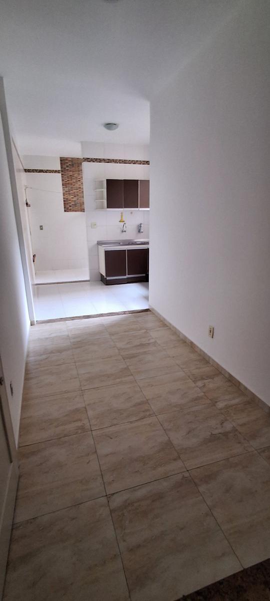 Apartamento, Floresta, 3 Quartos, 0 Vaga, 1 Suíte