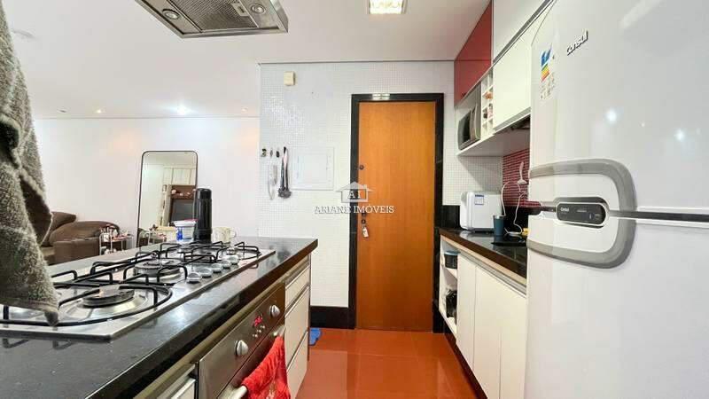 Apartamento, Funcionários, 2 Quartos, 2 Vagas, 1 Suíte