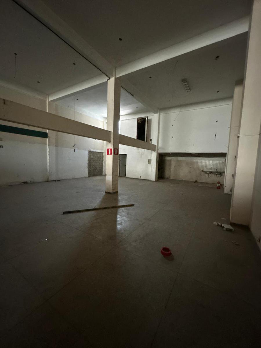 Galpão, Santa Terezinha, 0 Quarto, 5 Vagas