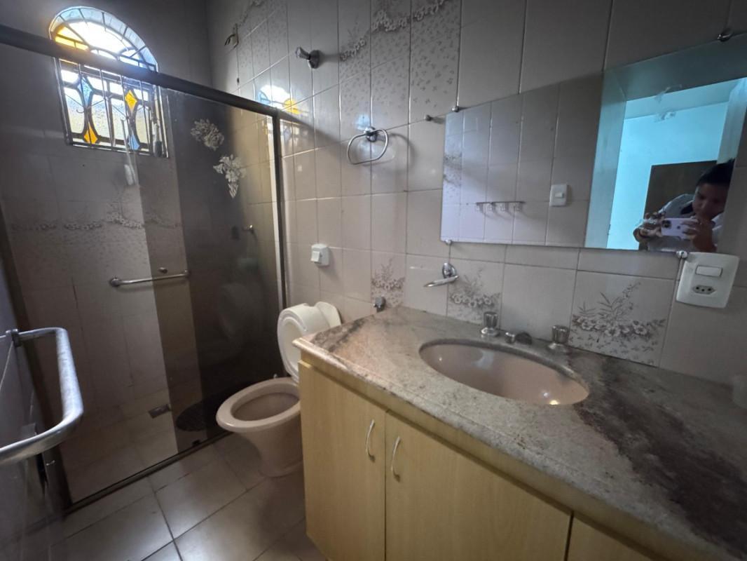 Casa, Carlos Prates, 3 Quartos, 2 Vagas, 1 Suíte