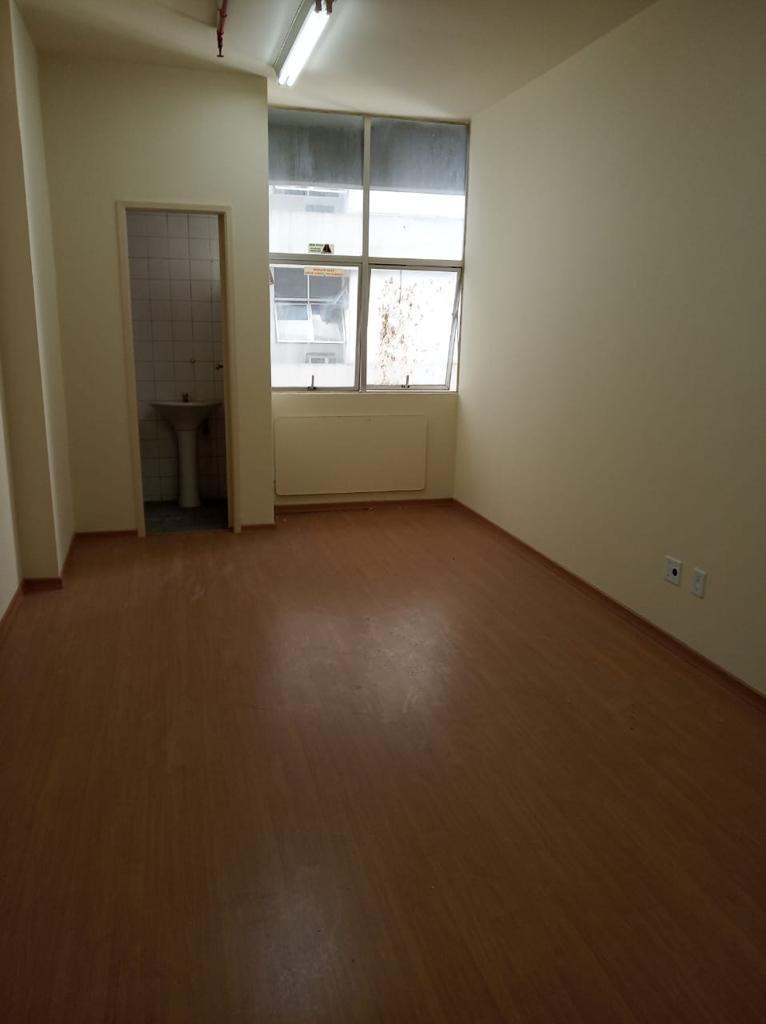 Sala, Centro, 0 Quarto, 0 Vaga