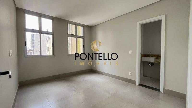 Apartamento, Centro, 2 Quartos, 0 Vaga, 1 Suíte