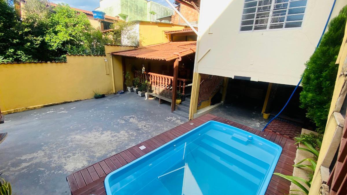 Casa, Santa Maria, 4 Quartos, 6 Vagas, 3 Suítes