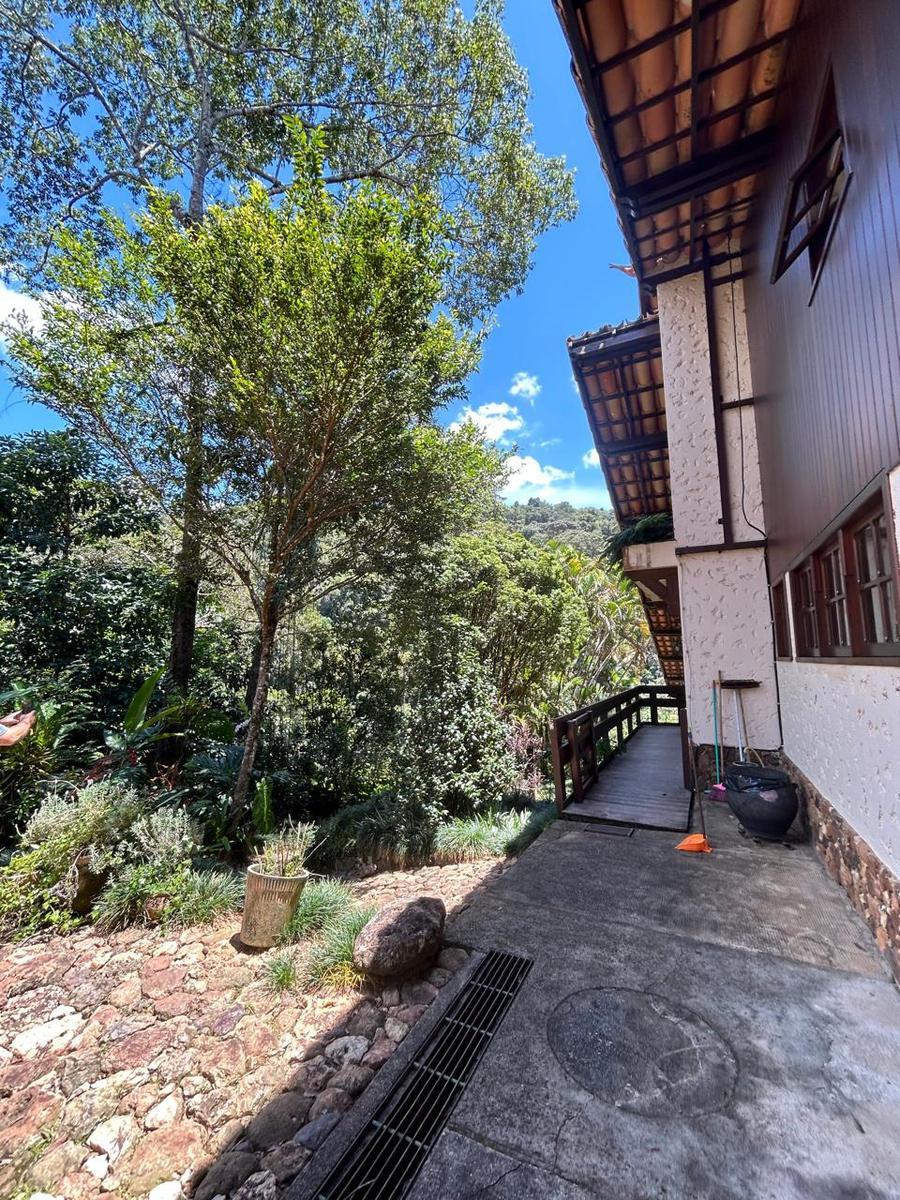 Casa, Jardim Canadá, 3 Quartos, 6 Vagas, 1 Suíte