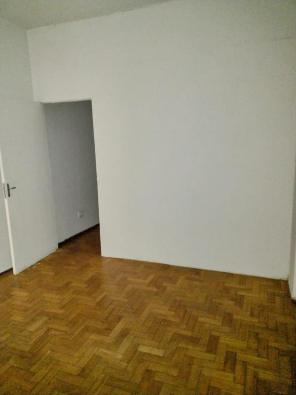 Quitinete, Barro Preto, 1 Quarto, 0 Vaga