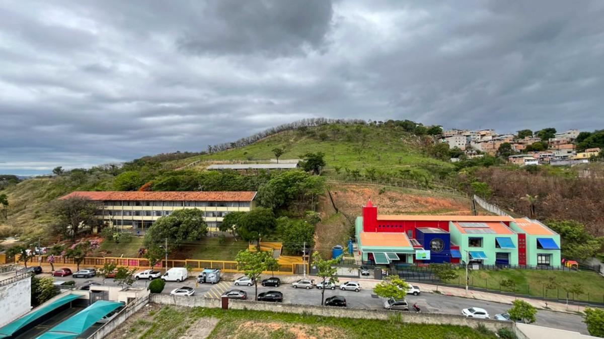 Apartamento, Paquetá, 2 Quartos, 1 Vaga, 1 Suíte
