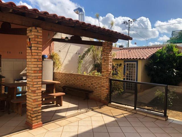 Casa, Castelo, 4 Quartos, 4 Vagas, 1 Suíte