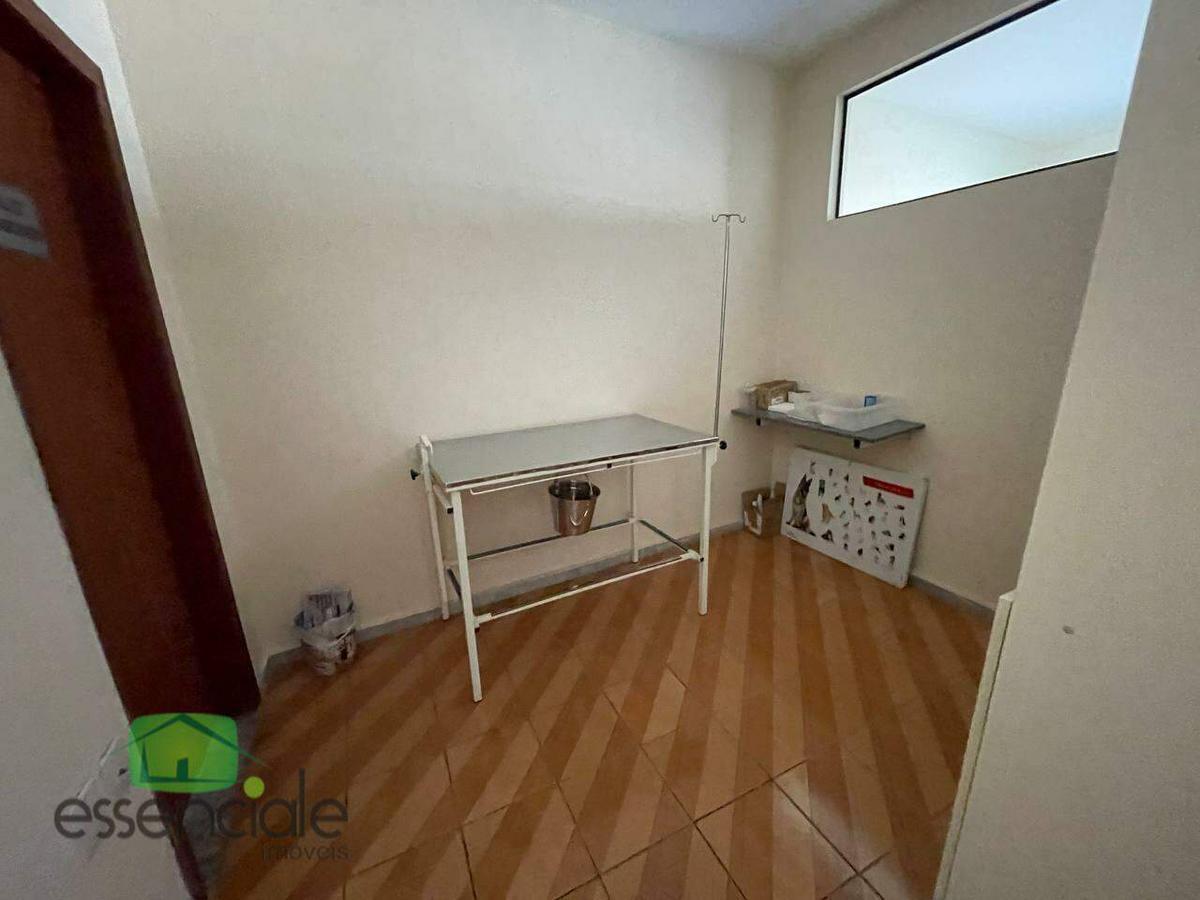 Casa Comercial, Eldorado, 4 Quartos, 5 Vagas