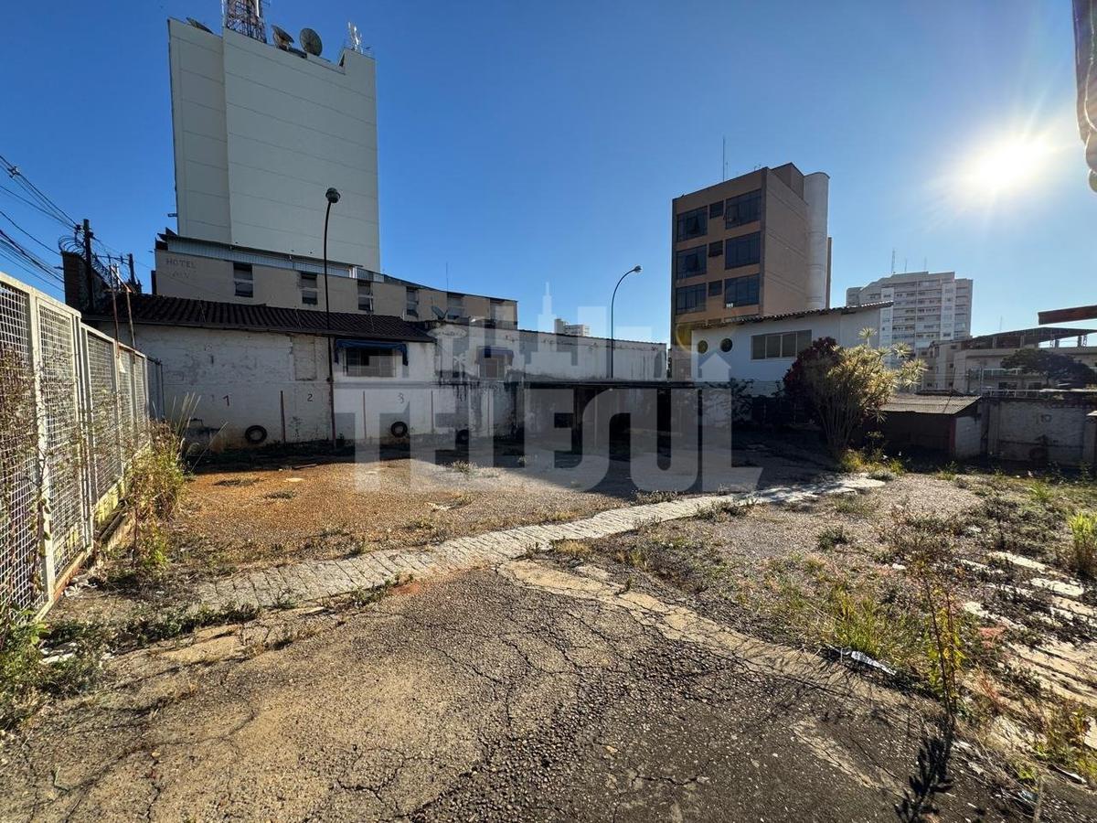 Lote, Centro, 0 Quarto, 0 Vaga