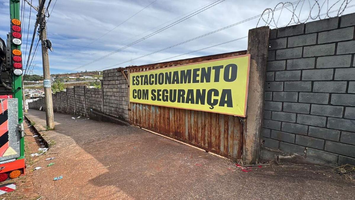 Lote, Olhos D'água, 0 Quarto, 0 Vaga