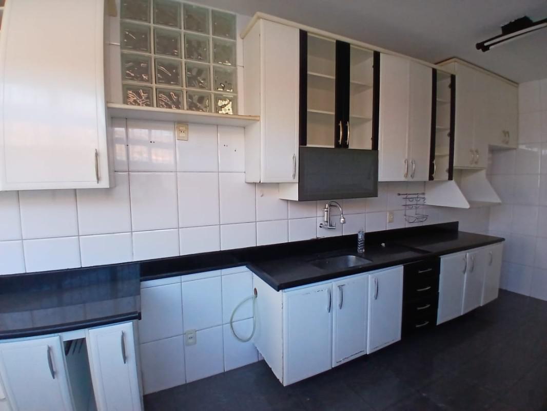 Casa, São João Batista (venda Nova), 3 Quartos, 4 Vagas, 1 Suíte