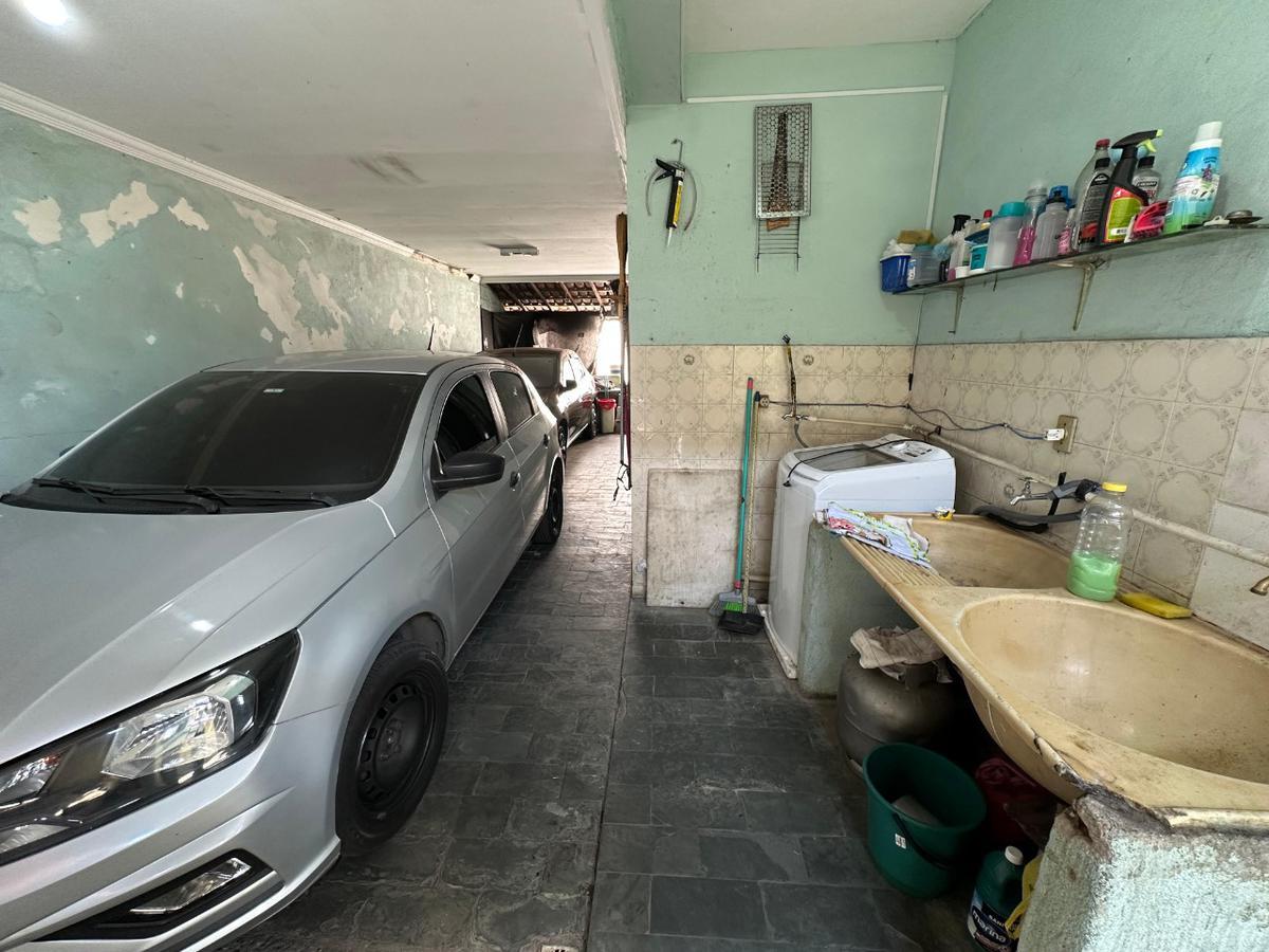 Casa, Santa Rosa, 4 Quartos, 8 Vagas, 2 Suítes