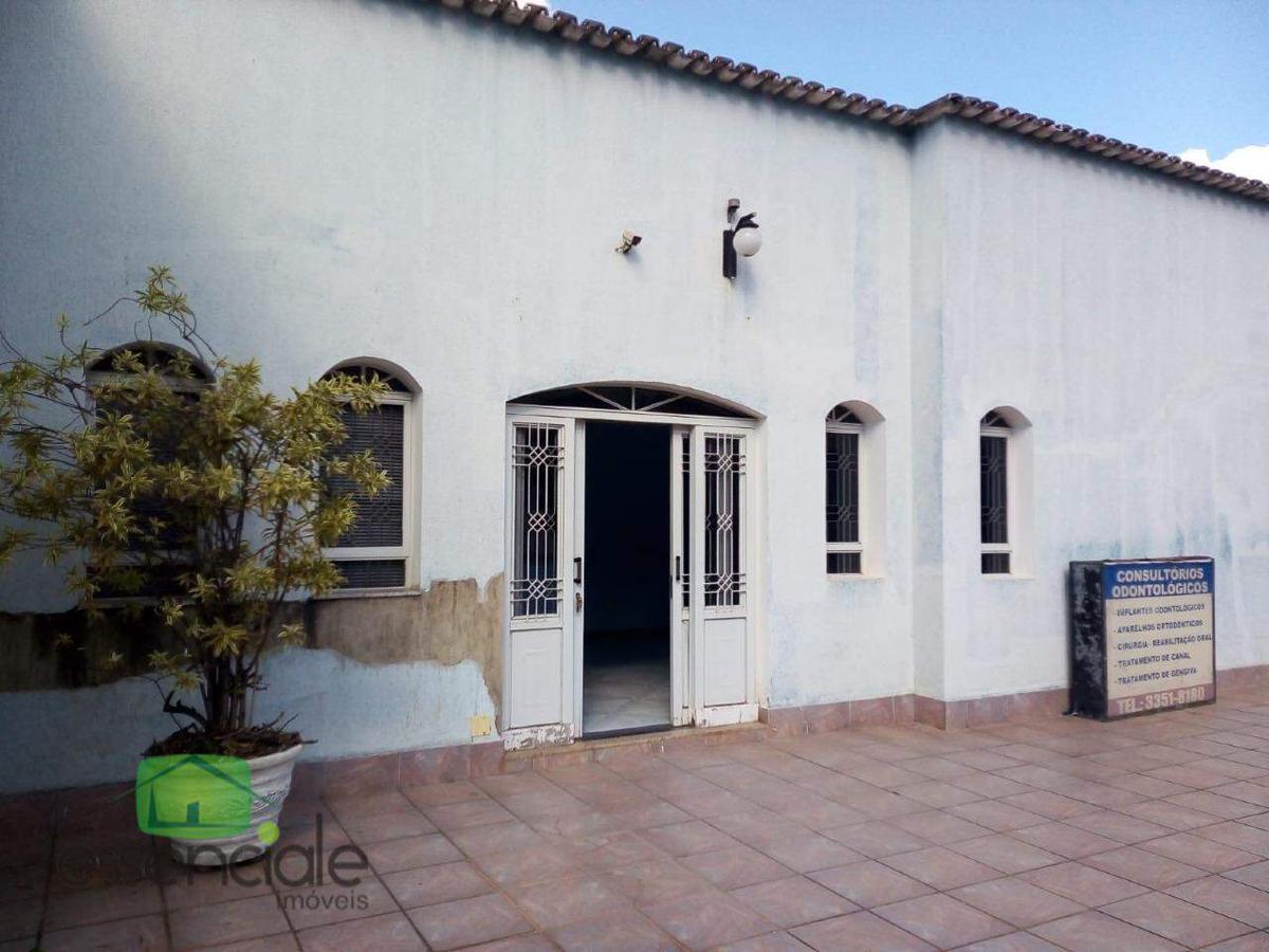 Casa Comercial, Santa Cruz Industrial, 2 Quartos, 4 Vagas