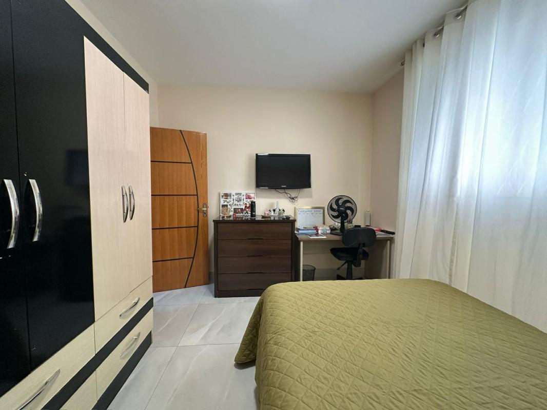 Casa, Barreiro, 2 Quartos, 2 Vagas, 1 Suíte