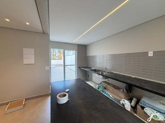 Apartamento, Floresta, 3 Quartos, 2 Vagas, 1 Suíte