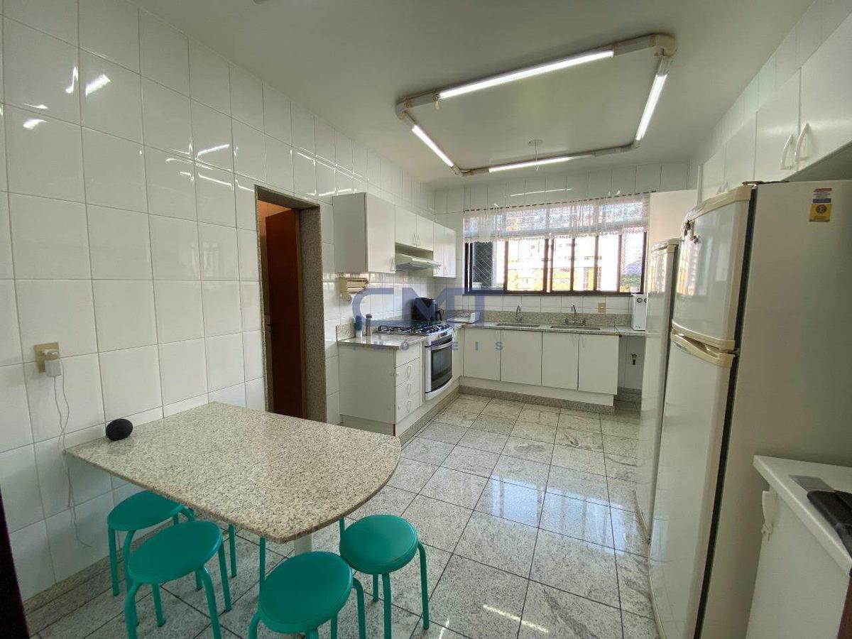 Apartamento, Funcionários, 4 Quartos, 3 Vagas, 2 Suítes