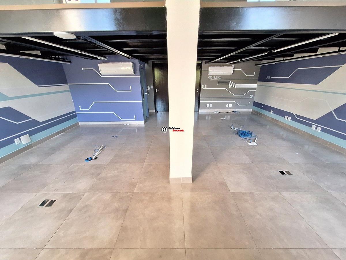 Sala, São José, 0 Quarto, 2 Vagas