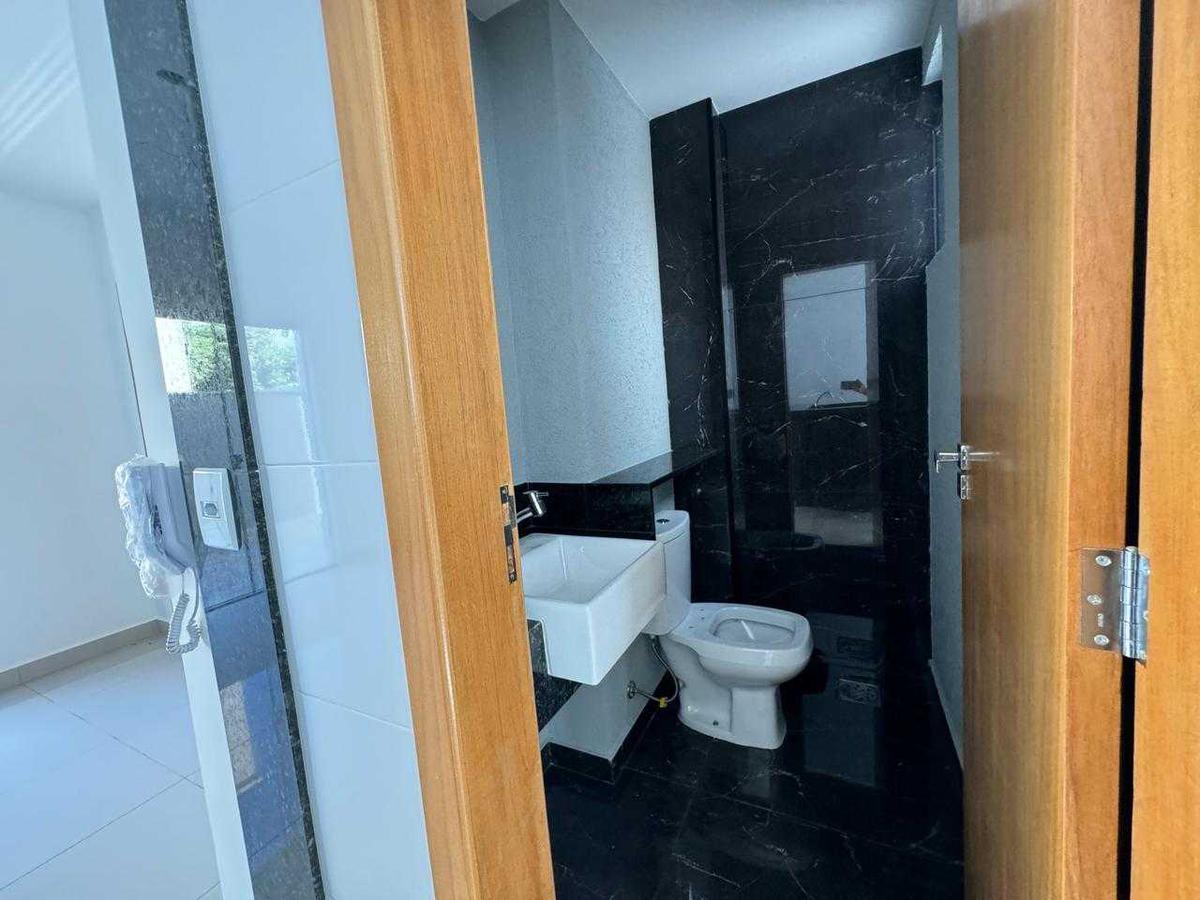 Apartamento, Vila Paris, 2 Quartos, 2 Vagas, 2 Suítes