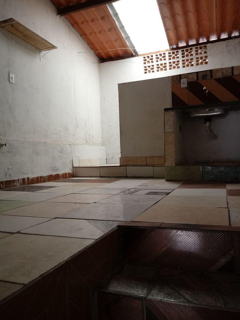 Casa, Floramar, 3 Quartos, 1 Vaga, 1 Suíte